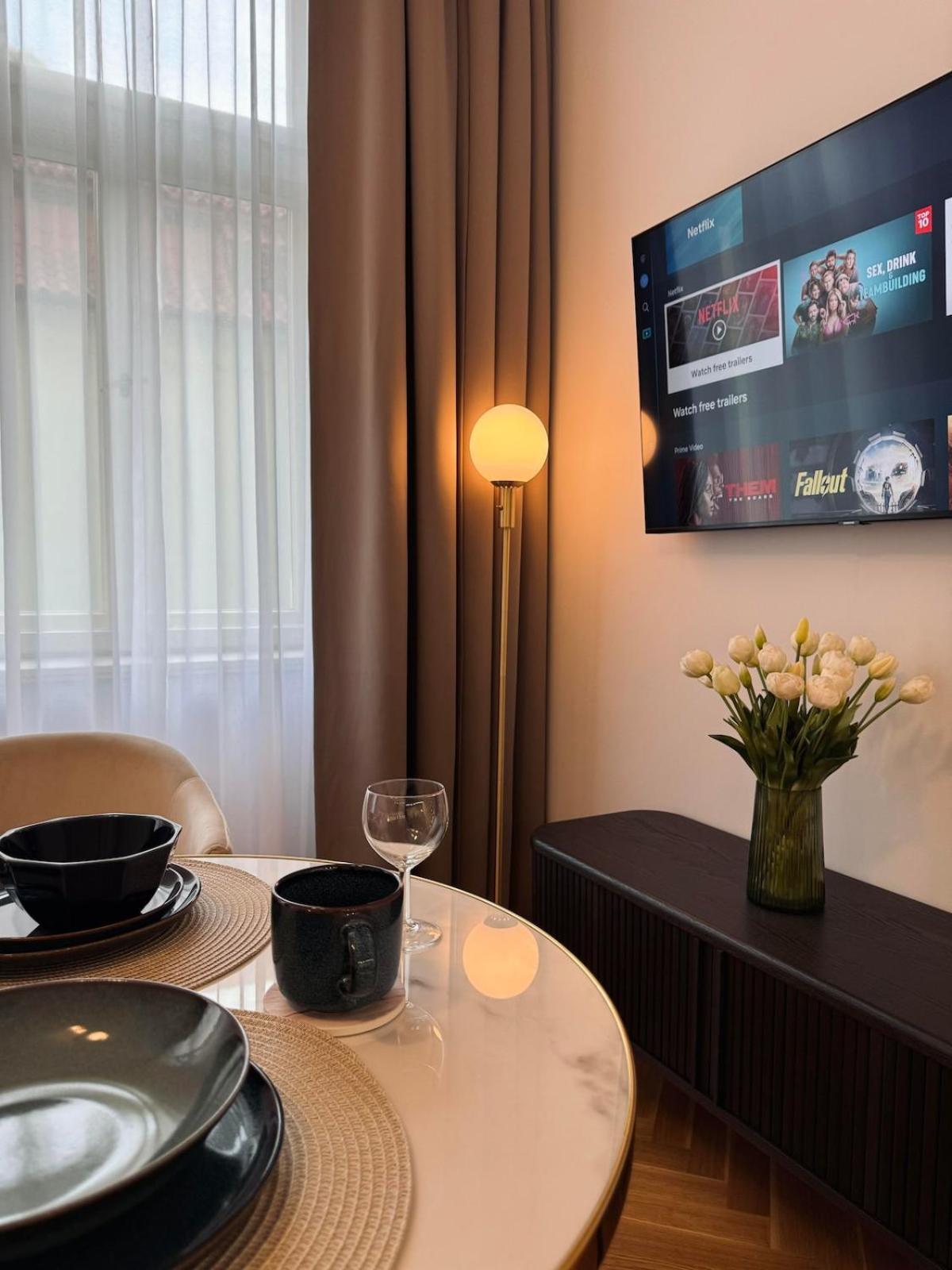 Luxemi Apartments I City Center Premium Studio Prag Zimmer foto